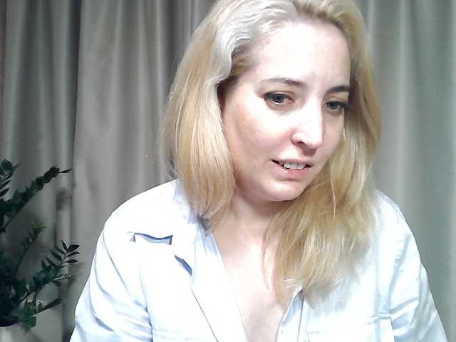 mariska-kiska live cam on BongaCams