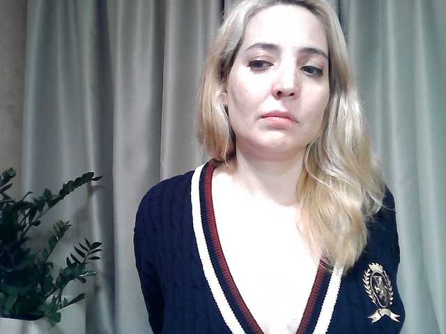 mariska-kiska live cam on BongaCams