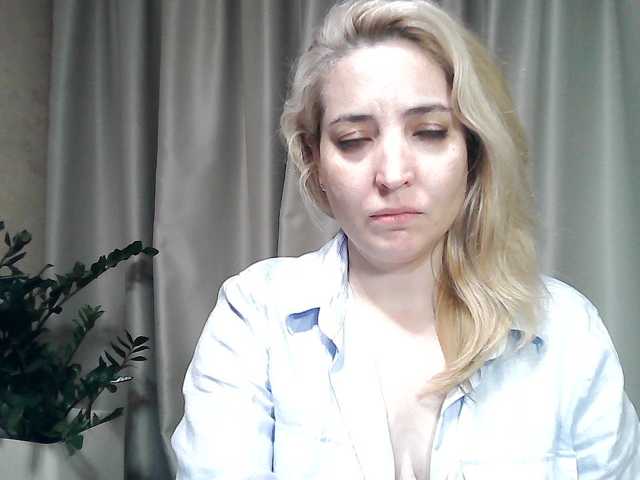 mariska-kiska live cam on BongaCams