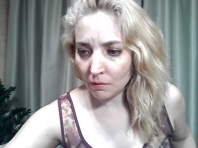 mariska-kiska live cam on BongaCams