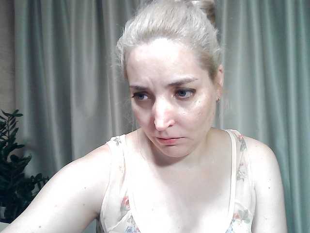mariska-kiska live cam on BongaCams