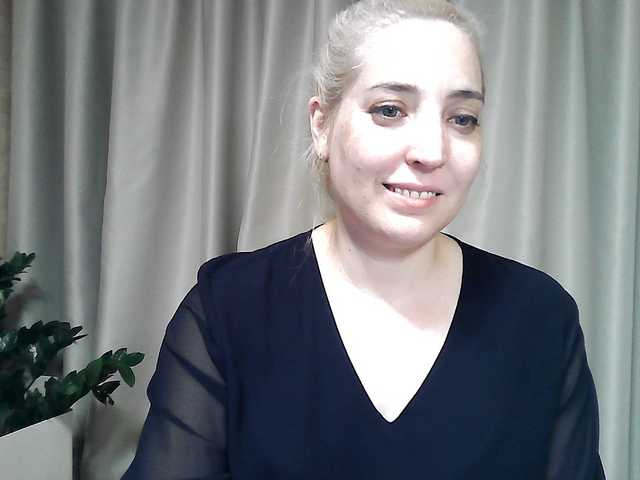 mariska-kiska live cam on BongaCams
