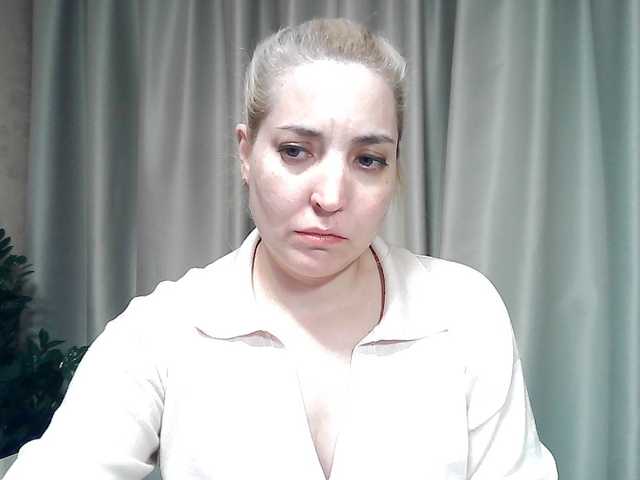 mariska-kiska's BongaCams show and profile