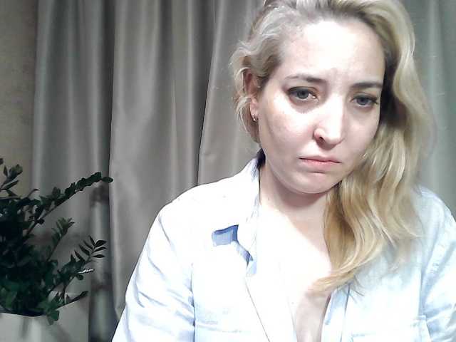 mariska-kiska live cam on BongaCams