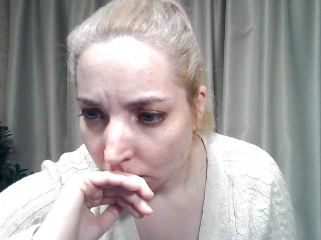 mariska-kiska's BongaCams show and profile