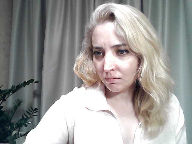 mariska-kiska live cam on BongaCams
