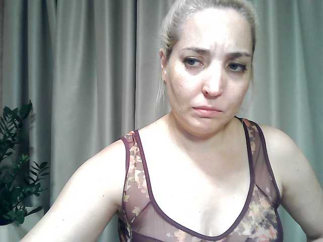 mariska-kiska live cam on BongaCams