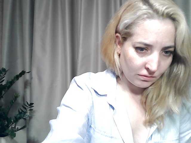 mariska-kiska live cam on BongaCams