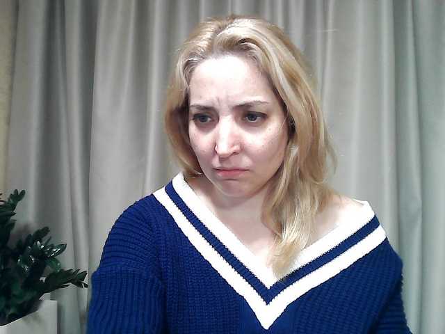 mariska-kiska's BongaCams show and profile