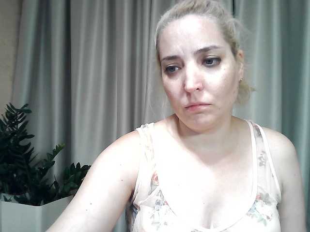 mariska-kiska live cam on BongaCams