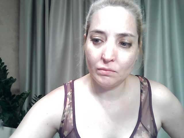 mariska-kiska live cam on BongaCams