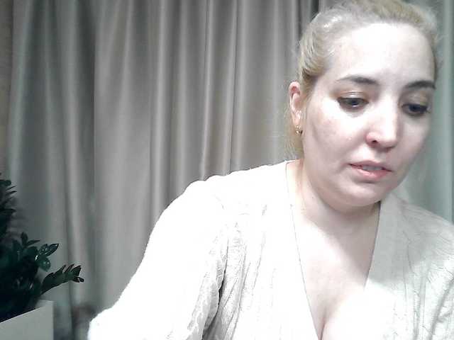 mariska-kiska's BongaCams show and profile