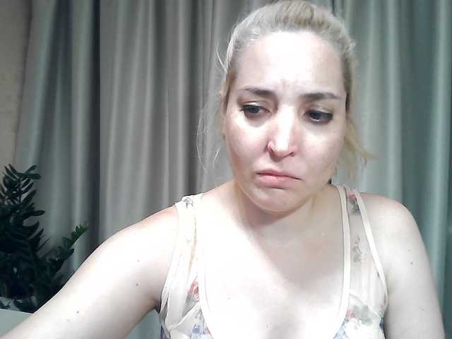 mariska-kiska live cam on BongaCams