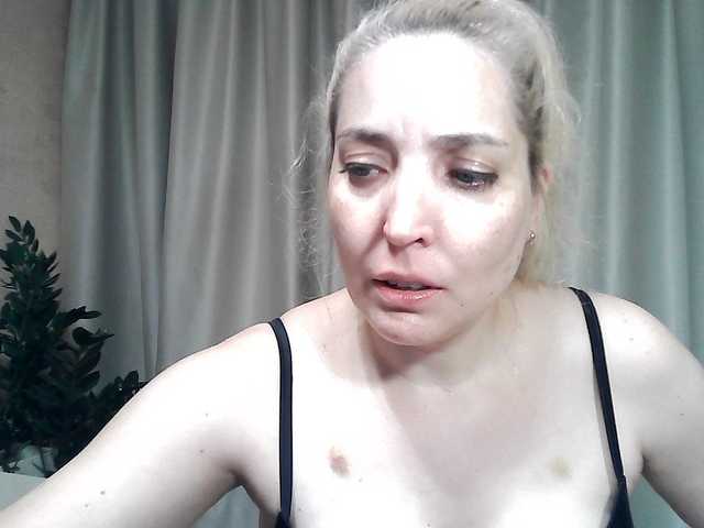 mariska-kiska live cam on BongaCams
