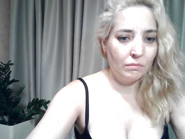 mariska-kiska live cam on 