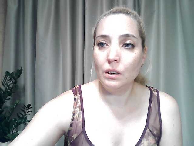 mariska-kiska live cam on BongaCams