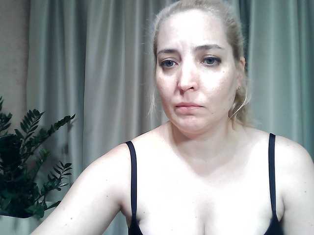 mariska-kiska live cam on BongaCams
