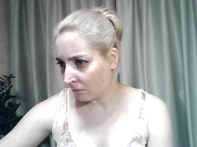 mariska-kiska Live Webcam on BongaCams