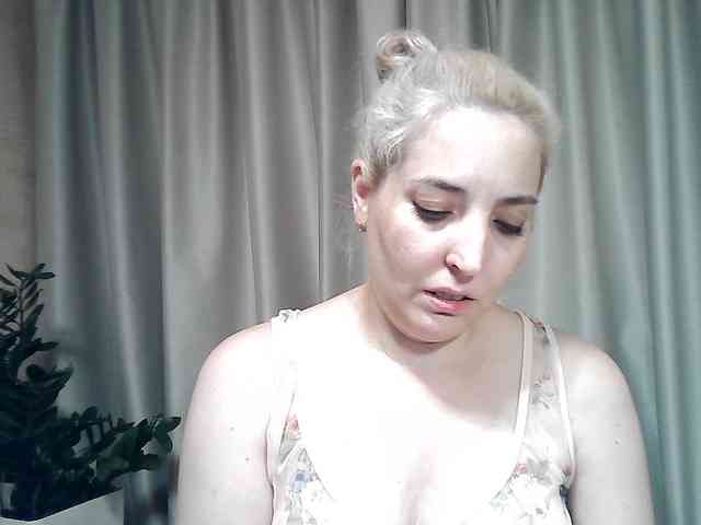 mariska-kiska Live Webcam on BongaCams