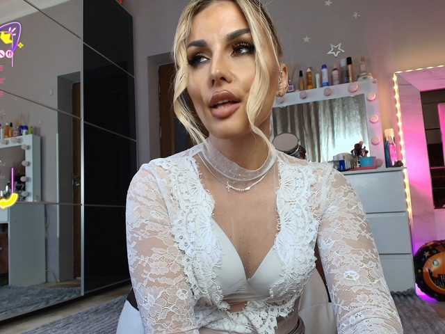 Allesya23 live cam on BongaCams