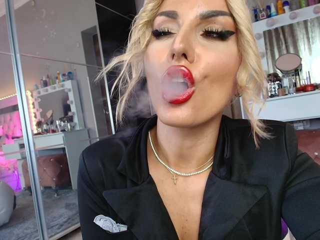 Allesya23 live cam on BongaCams