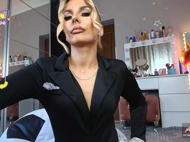 Allesya23 live cam on BongaCams