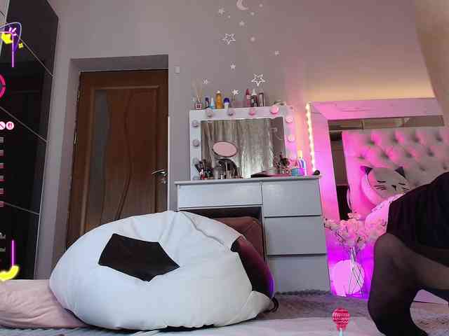 Allesya23 webcam