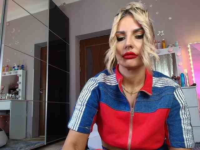 Allesya23 webcam