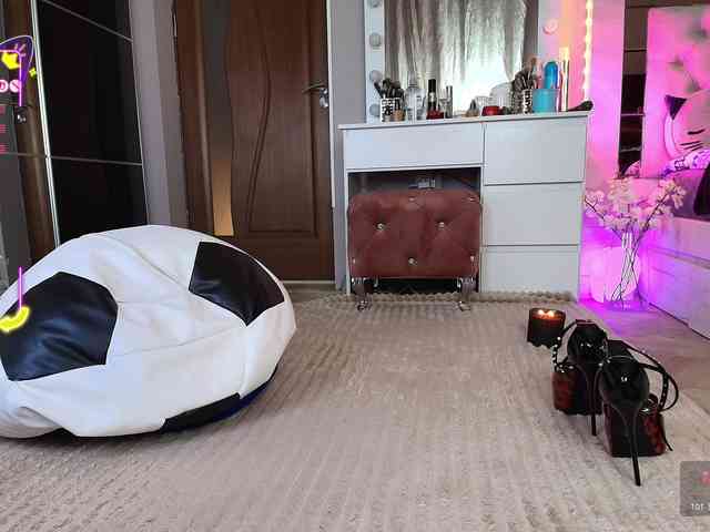 Allesya23 webcam