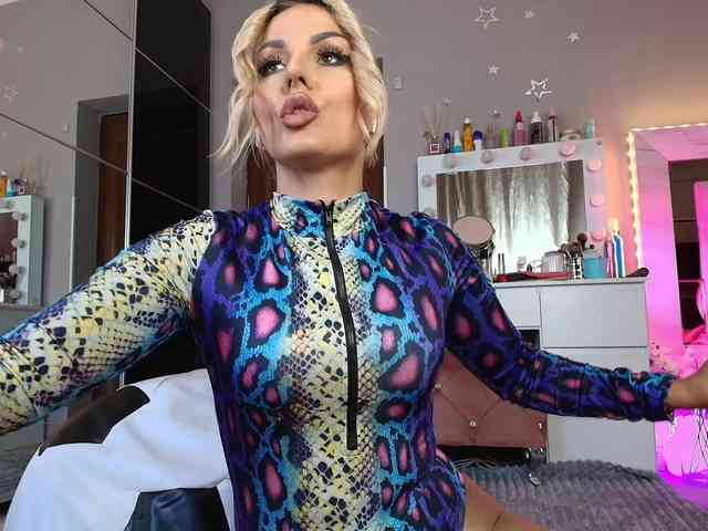 Allesya23 webcam
