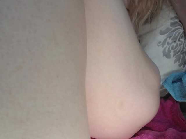 juliesquirts live cam on BongaCams