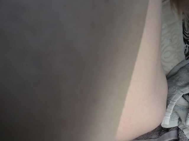 juliesquirts live cam on BongaCams