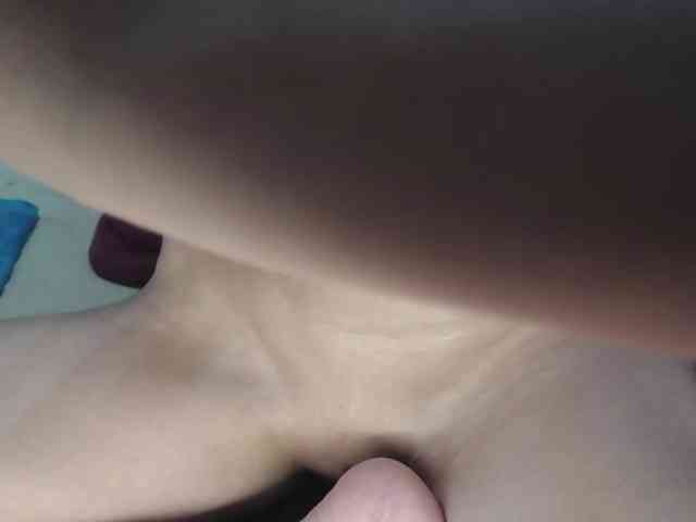 JulieSquirts webcam
