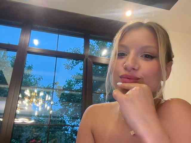 KillersTits webcam