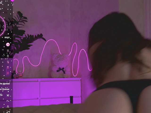 видео MissJuliaa