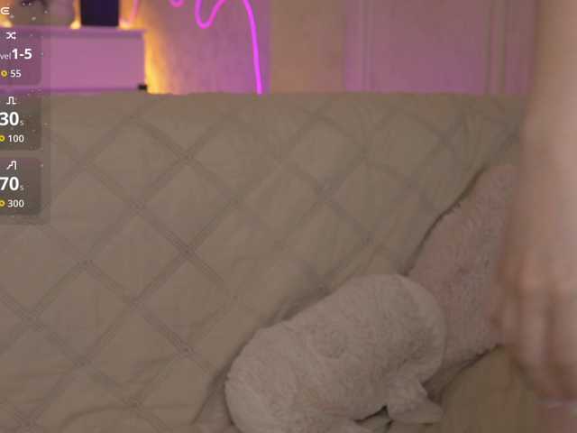 RoyalW live webcam show
