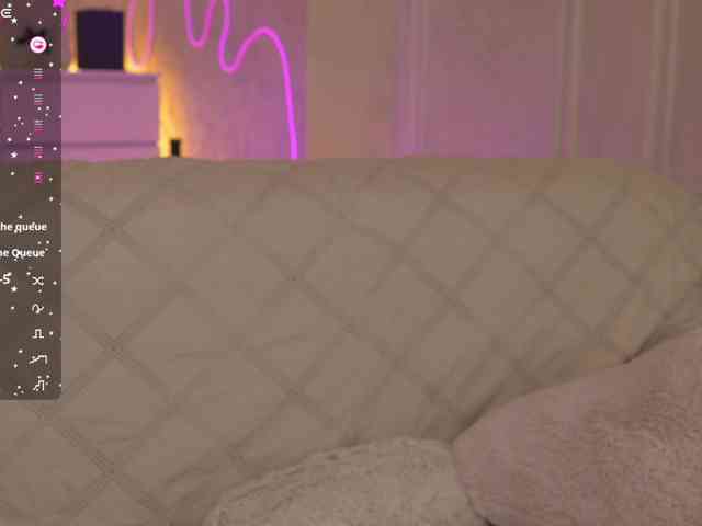 MissJuliaa Sex Cam Show