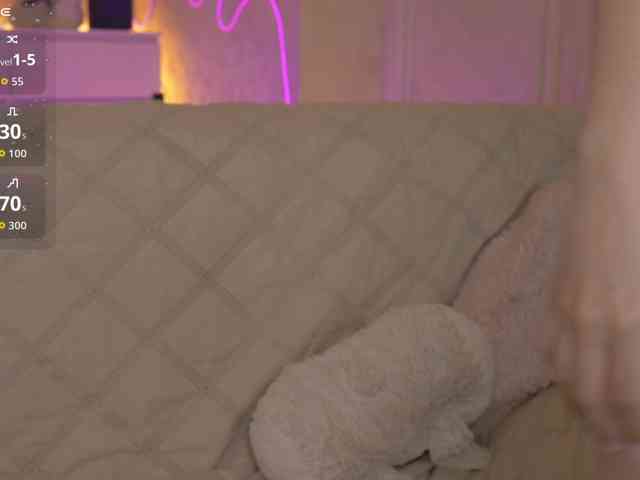 RoyalW webcam