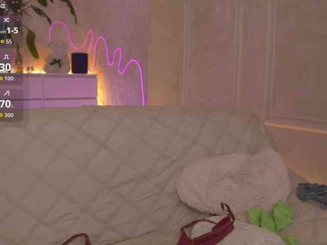 RoyalW webcam