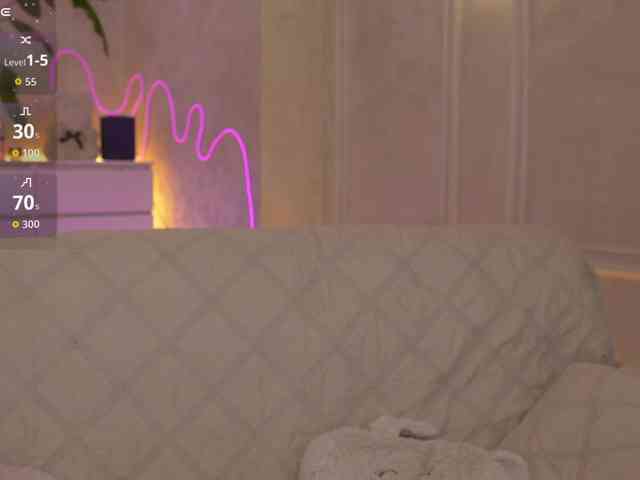 RoyalW webcam