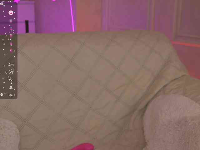 RoyalW webcam