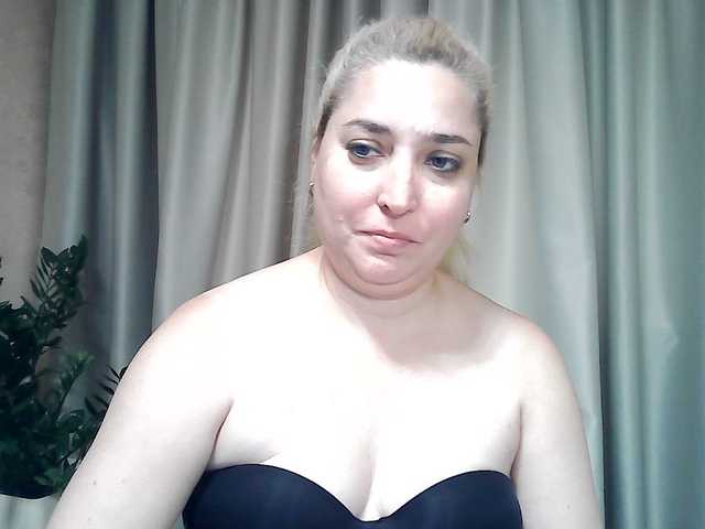 KickaIricka live cam on BongaCams