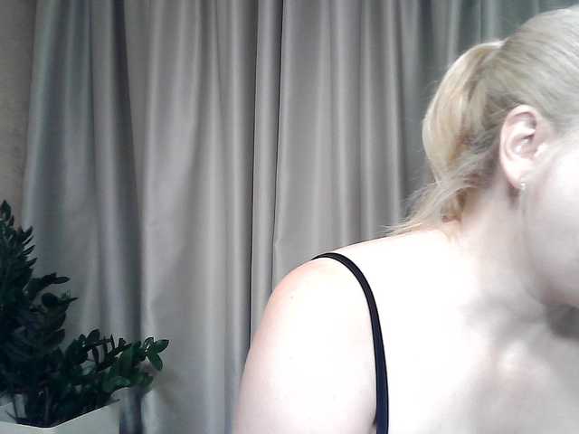 KickaIricka live webcam show