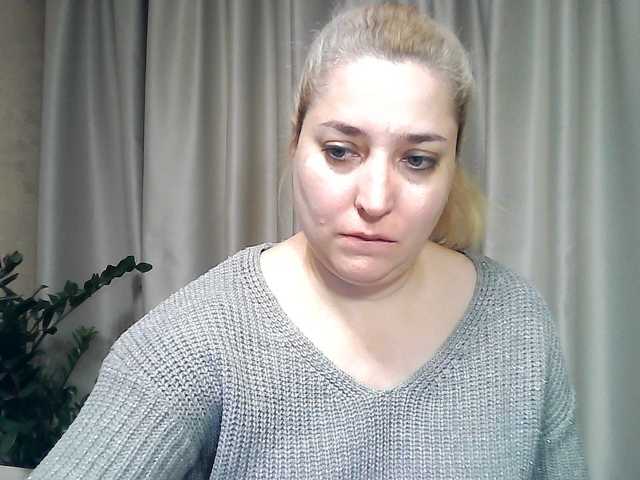 KickaIricka live cam preview