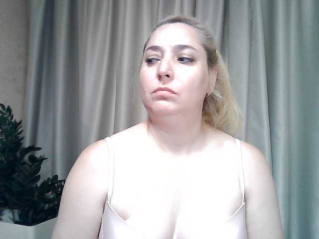 KickaIricka live cam on BongaCams