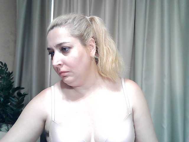 KickaIricka live cam on BongaCams