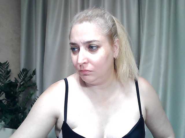 KickaIricka live cam on BongaCams