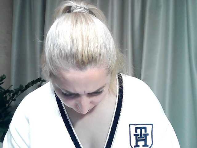 KickaIricka live cam on BongaCams