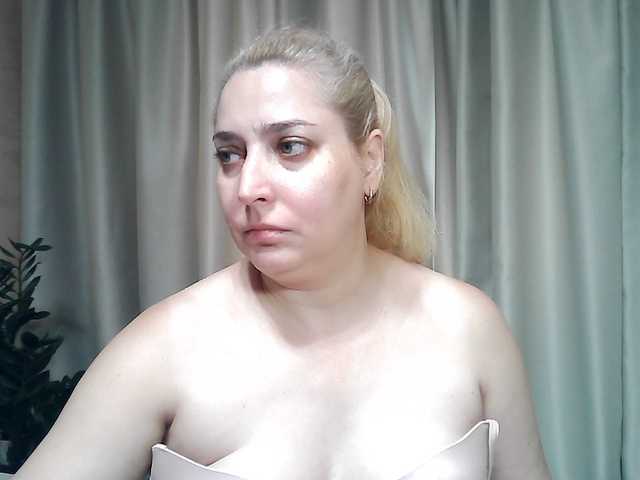 KickaIricka live cam on BongaCams