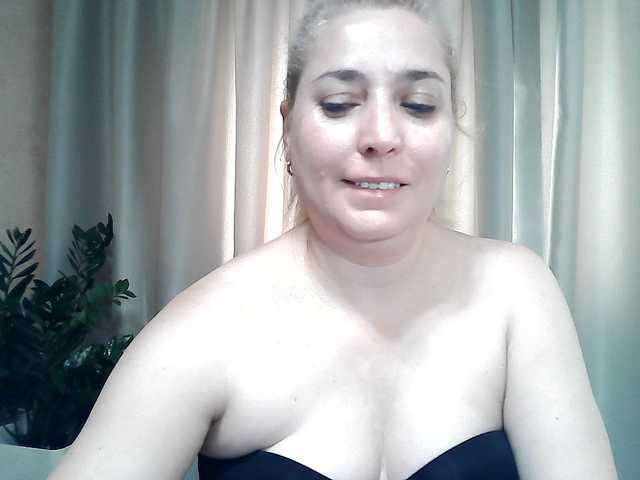 KickaIricka live cam on BongaCams